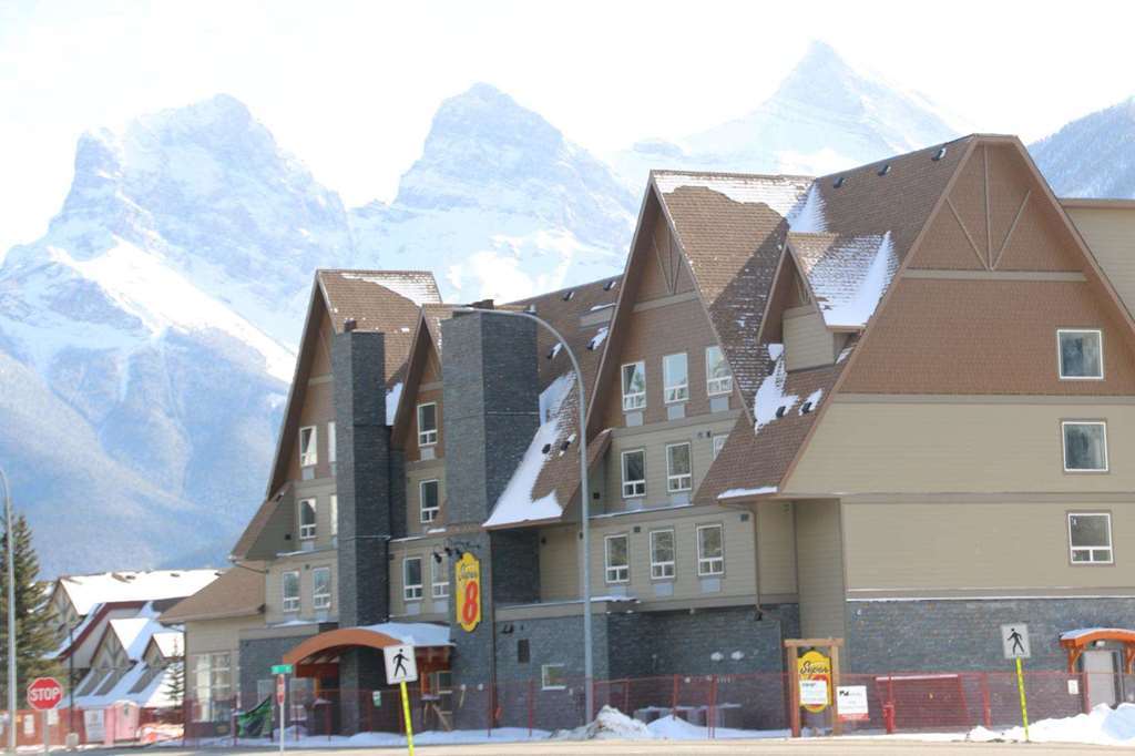 Super 8 by Wyndham Canmore, Canmore – Updated 2024 Prices
